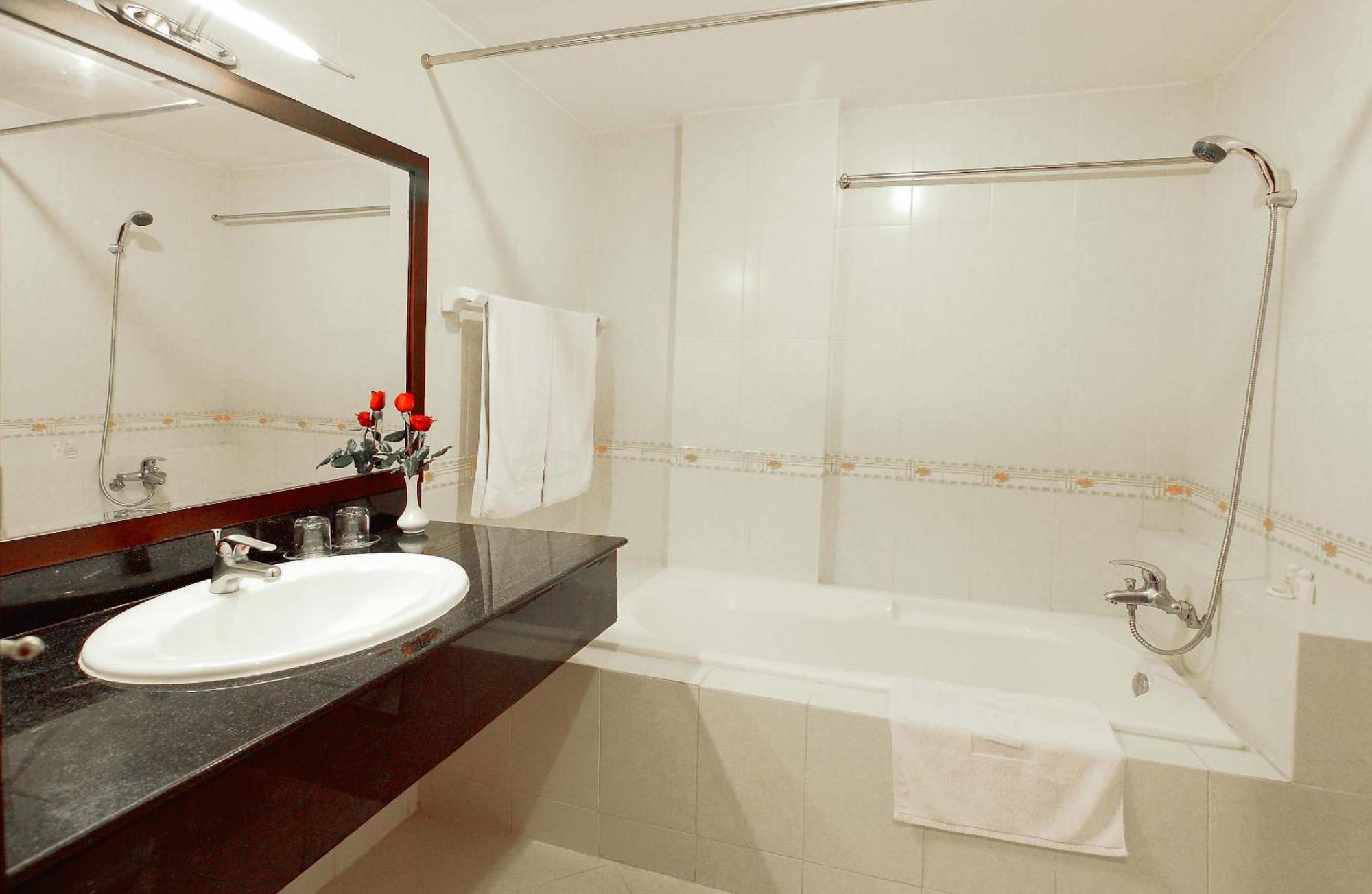 Angella Hotel Nha Trang Esterno foto